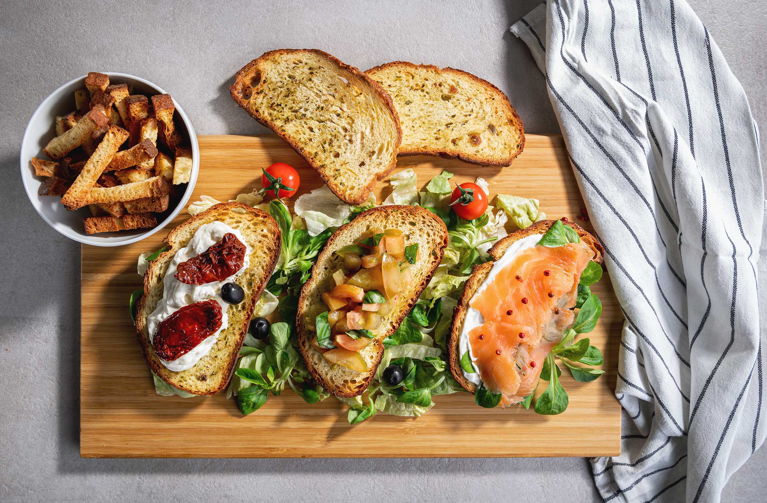 homepage-bruschetta-crostini